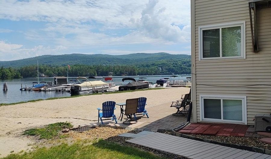 208 W Shore Rd 5, Bristol, NH 03222 - 2 Beds, 1 Bath
