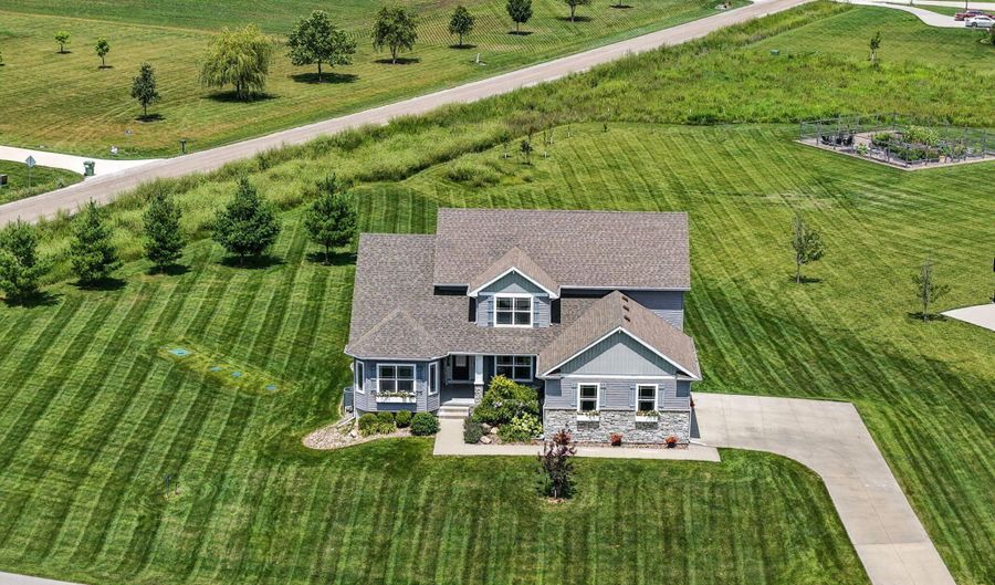 5215 Windrose Ln, Ames, IA 50014 - 6 Beds, 4 Bath