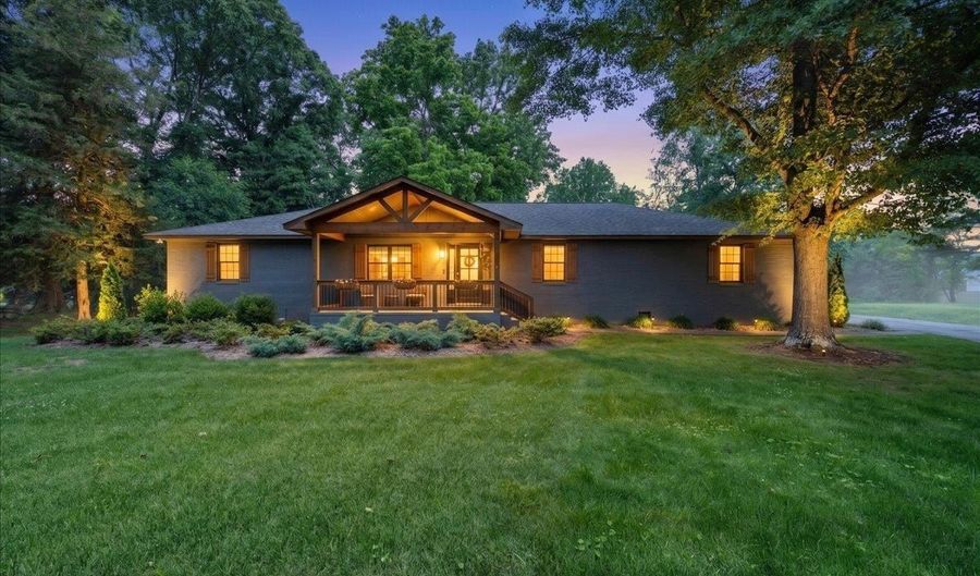 1453 S Broad St, Albertville, AL 35950 - 4 Beds, 3 Bath