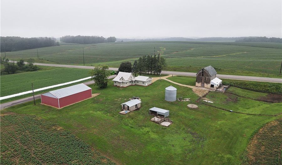 W9393 US Highway 10, Arkansaw, WI 54721 - 3 Beds, 2 Bath