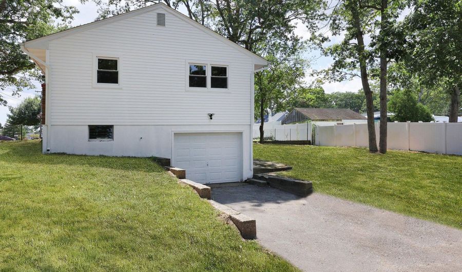 400 Surf Ave, Beachwood, NJ 08722 - 3 Beds, 2 Bath