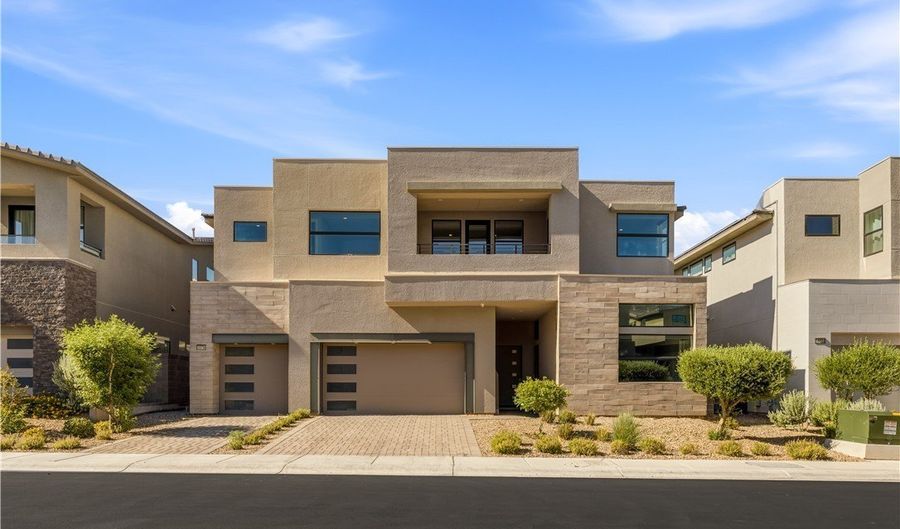 10736 Patina Hills Ct, Las Vegas, NV 89135 - 4 Beds, 5 Bath