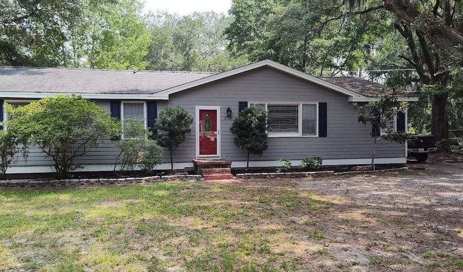 2723 Waddell Rd, Beaufort, SC 29902 - 3 Beds, 2 Bath