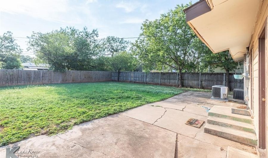 1225 S La Salle Dr, Abilene, TX 79605 - 2 Beds, 1 Bath