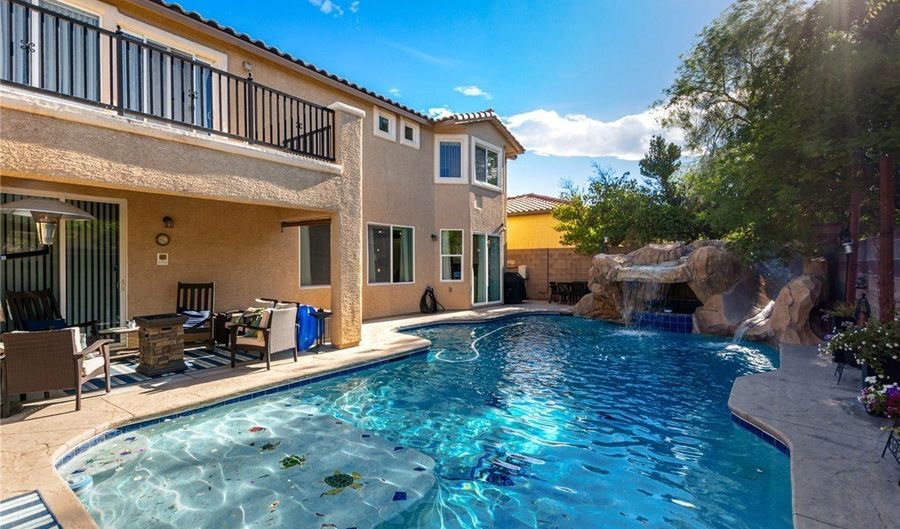 9380 Arrowhead Bluff Ave, Las Vegas, NV 89149 - 5 Beds, 3 Bath