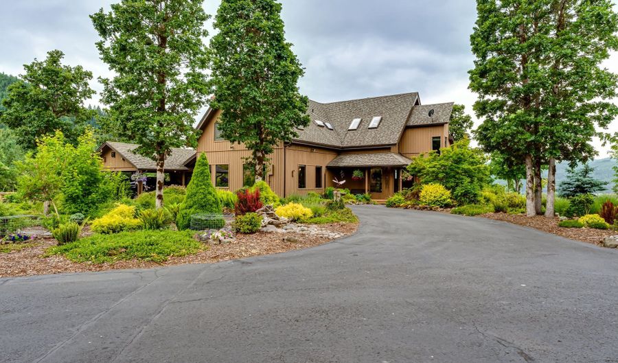 36910 EDGEHILL Rd, Springfield, OR 97478 - 3 Beds, 3 Bath