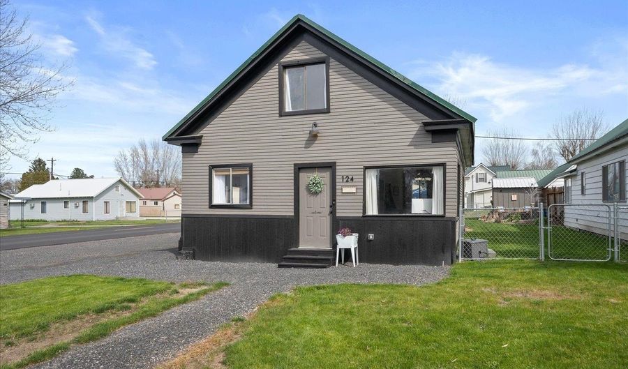 124 N 3rd, Coulee City, WA 99115 - 3 Beds, 1 Bath
