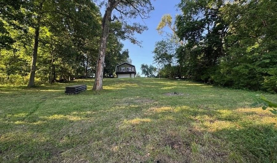 180 Lane 120 Lime Lk, Angola, IN 46703 - 1 Beds, 2 Bath