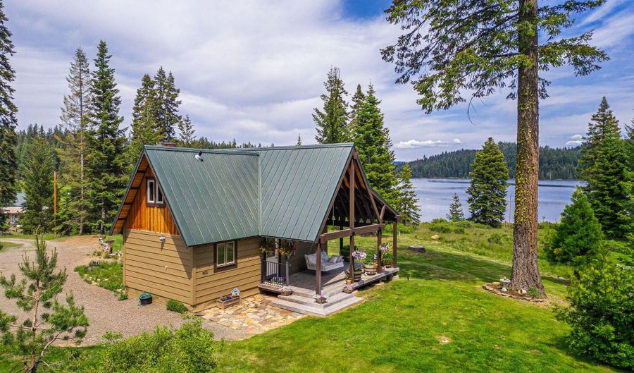 7668 Hyatt Prairie Rd, Ashland, OR 97520 - 2 Beds, 2 Bath