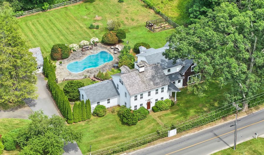 137 Rockwell Rd, Bethel, CT 06801 - 5 Beds, 5 Bath