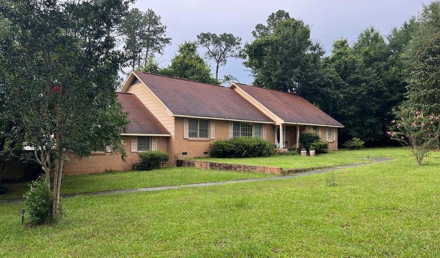 132 Ozark Rd, Abbeville, AL 36310 - 2 Beds, 2 Bath