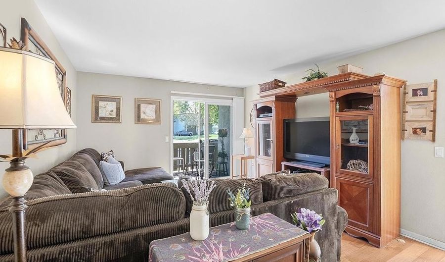 2536 White Oak Pl 1, Escondido, CA 92027 - 3 Beds, 2 Bath