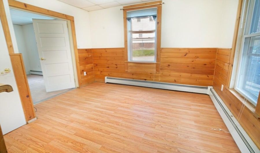15 Grace Ct, Bangor, ME 04401 - 0 Beds, 3 Bath