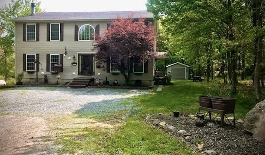 14 MINNIE HA HA Rd, Albrightsville, PA 18210 - 4 Beds, 3 Bath