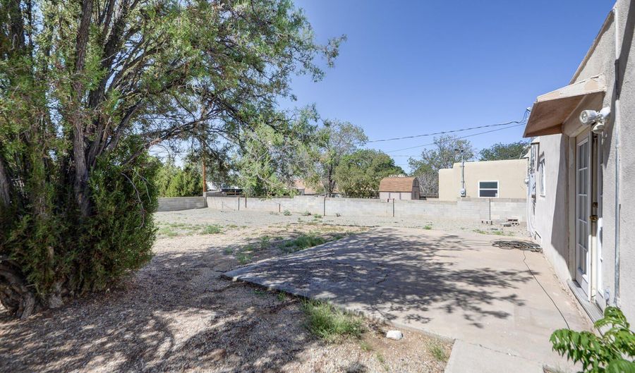 7716 McKnight Ave NE, Albuquerque, NM 87110 - 3 Beds, 2 Bath