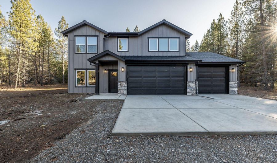 7832 E Autry Ln, Athol, ID 83801 - 5 Beds, 2 Bath