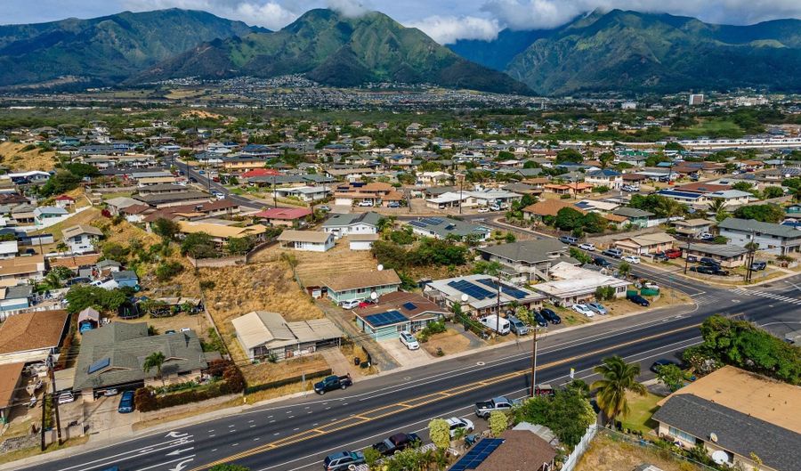 454 S Papa Ave, Kahului, HI 96732 - 4 Beds, 2 Bath