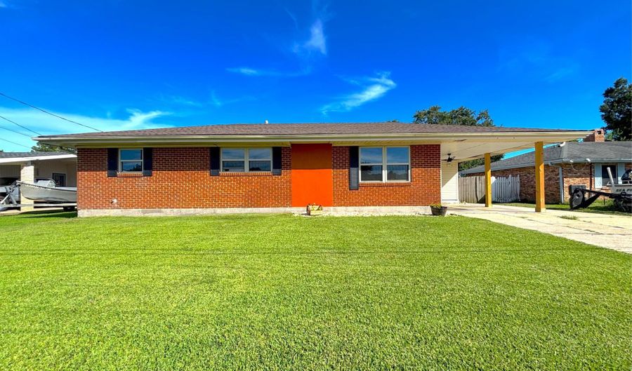 705 Roder St, Berwick, LA 70342 - 4 Beds, 2 Bath