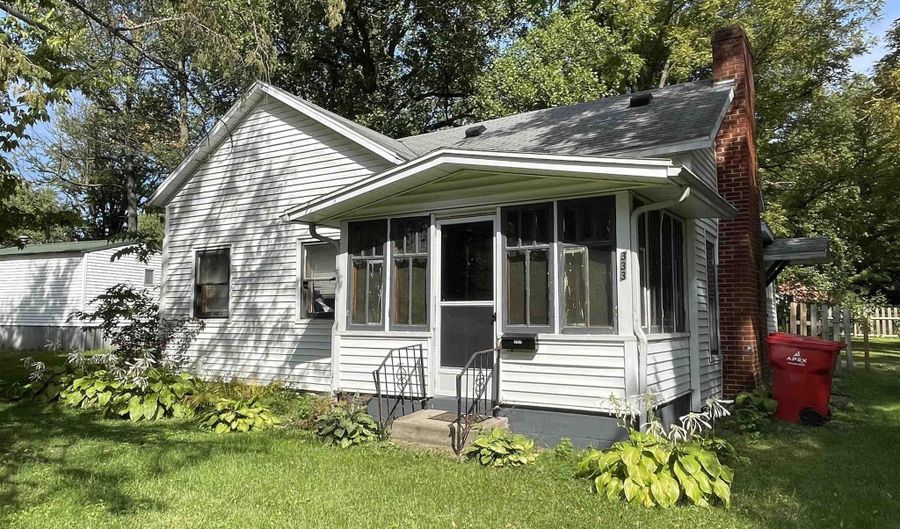 333 N Railroad St, Argos, IN 46501 - 2 Beds, 1 Bath