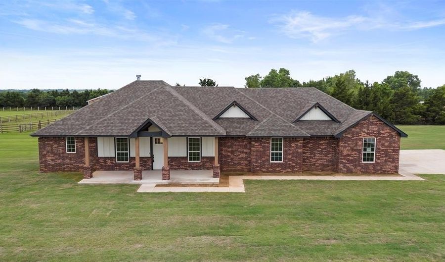 1923 Valley Ranch Rd, Blanchard, OK 73010 - 4 Beds, 3 Bath