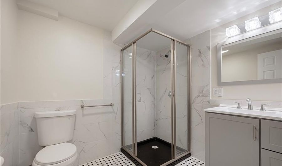 88 Wentworth Ave, Cranston, RI 02905 - 4 Beds, 4 Bath