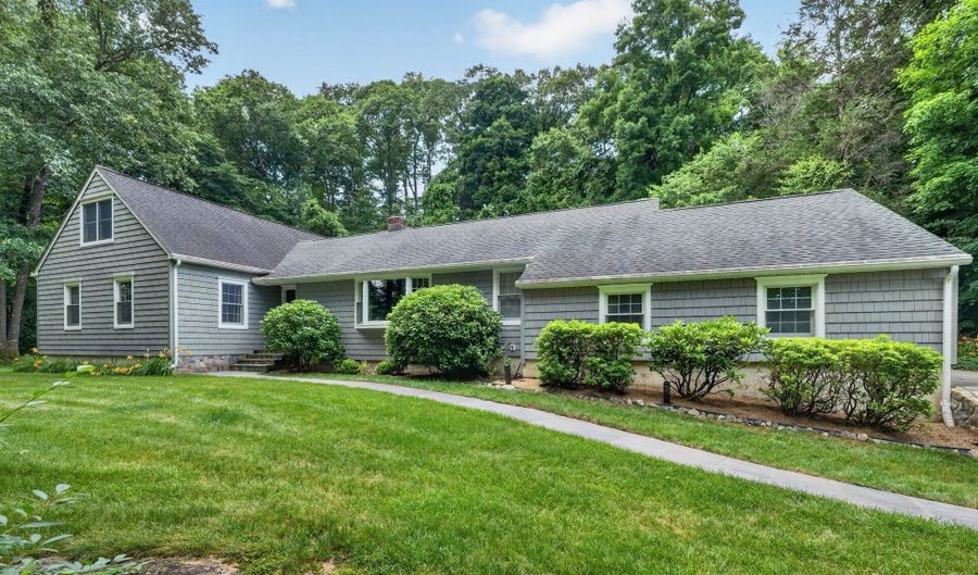 37 N Pleasant Rise, Brookfield, CT 06804 - 4 Beds, 4 Bath