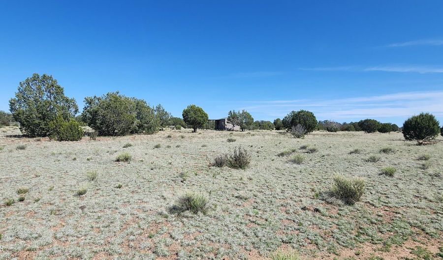 690 Westwood Rnch, Ash Fork, AZ 86320 - 0 Beds, 0 Bath
