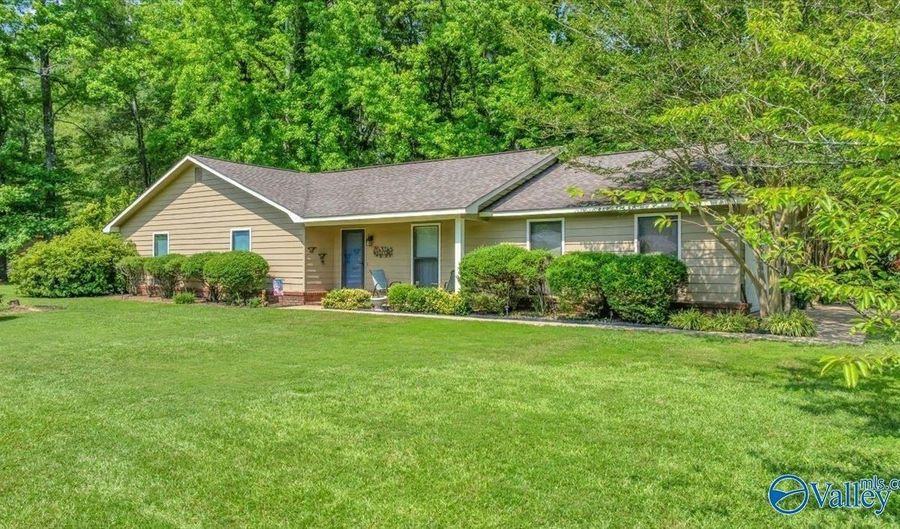 1511 Jason St, Albertville, AL 35950 - 4 Beds, 3 Bath