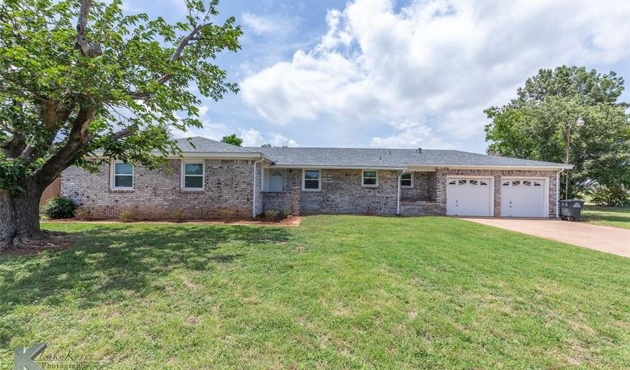 5526 US Highway 277 S, Abilene, TX 79606 - 4 Beds, 2 Bath