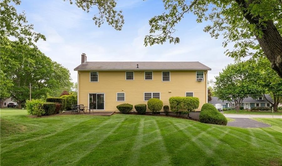 1 Edelweiss Ave, Lincoln, RI 02865 - 4 Beds, 3 Bath