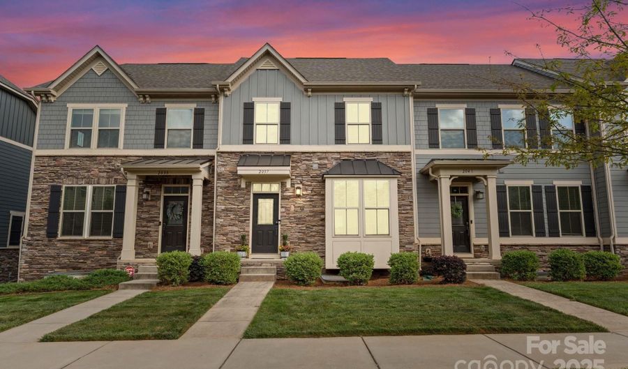 2037 Birchside Dr, Charlotte, NC 28205 - 3 Beds, 3 Bath