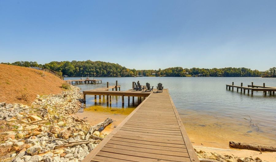 242 Williams Rd, Alexander City, AL 35010 - 4 Beds, 4 Bath