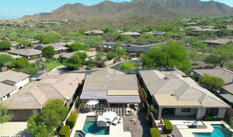 2423 W SHADOW GLEN Ct, Anthem, AZ 85086 - 2 Beds, 2 Bath