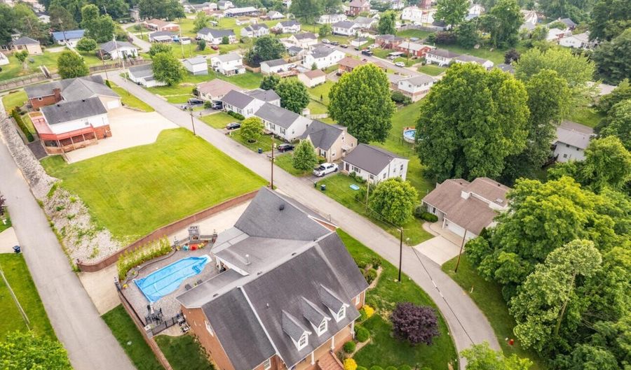 2119 Altamont Dr, Ashland, KY 41101 - 4 Beds, 4 Bath