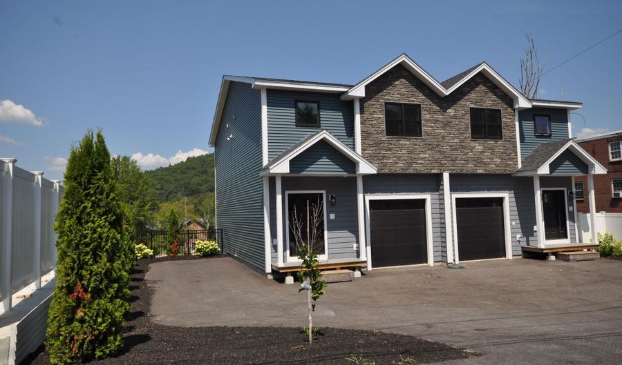 40 Beech St 40 A, Bristol, NH 03222 - 3 Beds, 3 Bath
