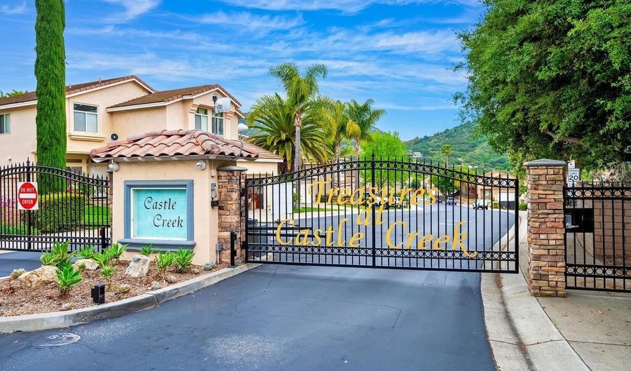 29819 Platanus Dr, Escondido, CA 92026 - 3 Beds, 3 Bath