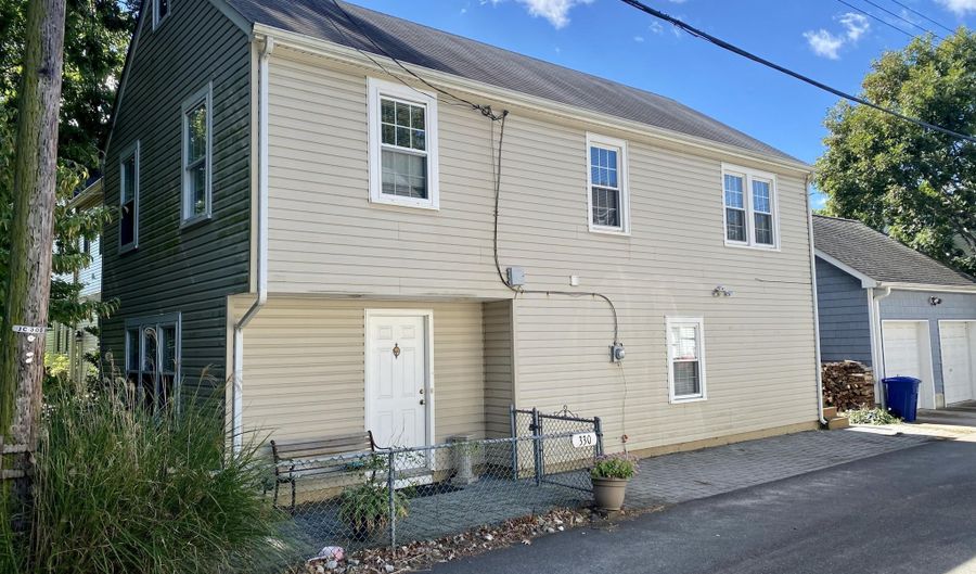 330 Norwood Ln, Avon By The Sea, NJ 07717 - 2 Beds, 1 Bath