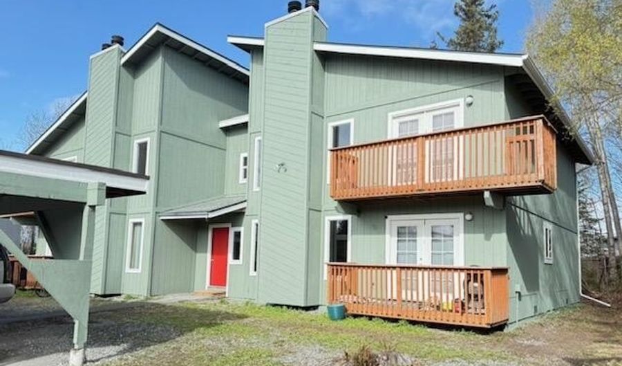 6121 E 41st Ct #3, Anchorage, AK 99504 - 3 Beds, 1 Bath