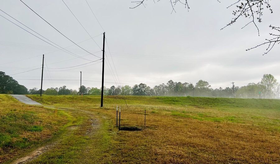 10 Cross St, Abbeville, SC 29620 - 0 Beds, 0 Bath