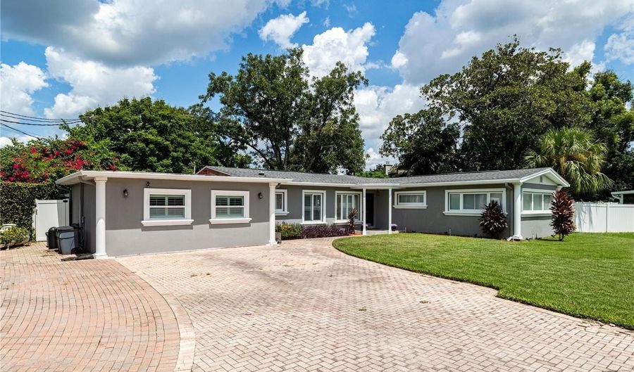 985 LAS FLORES Way, Orlando, FL 32804 - 3 Beds, 2 Bath