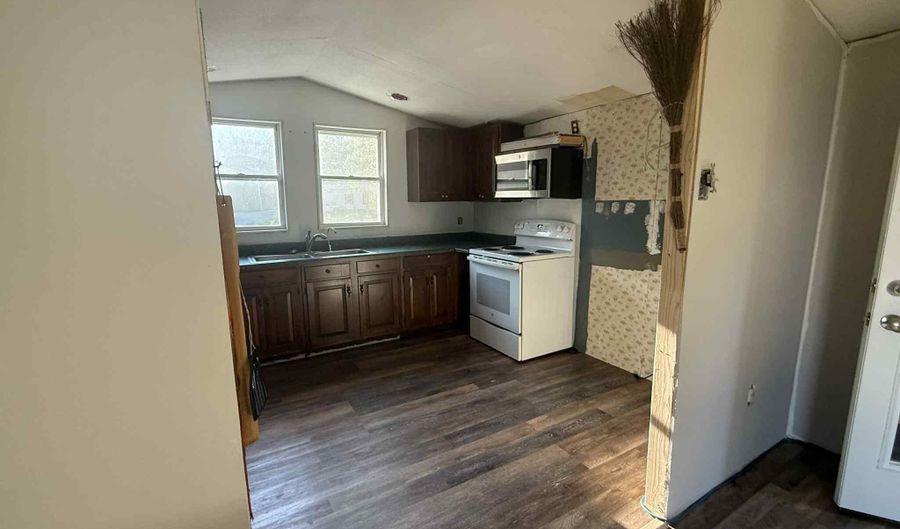 45 Brooke Ave, Belfast, ME 04915 - 3 Beds, 1 Bath