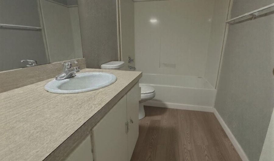 642 N 7th St, Abilene, TX 79601 - 4 Beds, 2 Bath