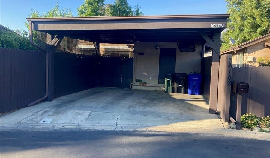 36162 Senna Cir, Yucaipa, CA 92399 - 2 Beds, 2 Bath