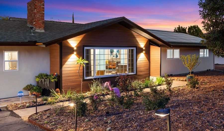 1920 Bernardo, Escondido, CA 92025 - 5 Beds, 4 Bath