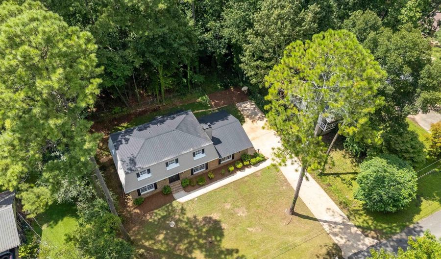 208 SHAMROCK Rd, Anniston, AL 36207 - 4 Beds, 4 Bath