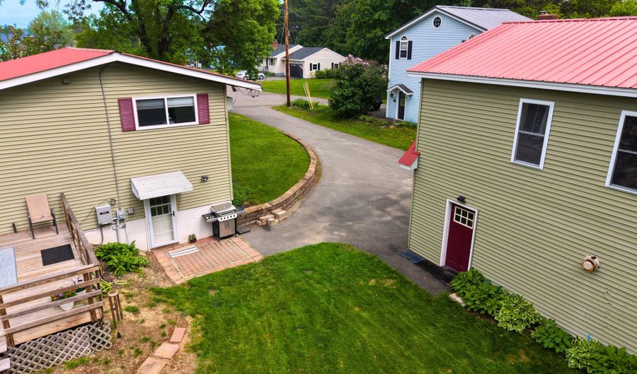 162 E Broadway Ext, Bangor, ME 04401 - 3 Beds, 2 Bath