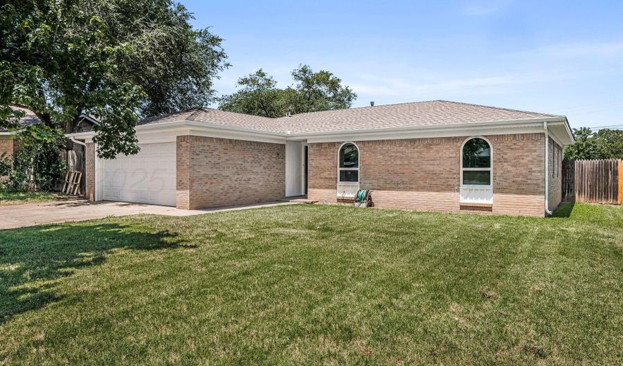 2404 SW 50TH Ave, Amarillo, TX 79110 - 3 Beds, 2 Bath