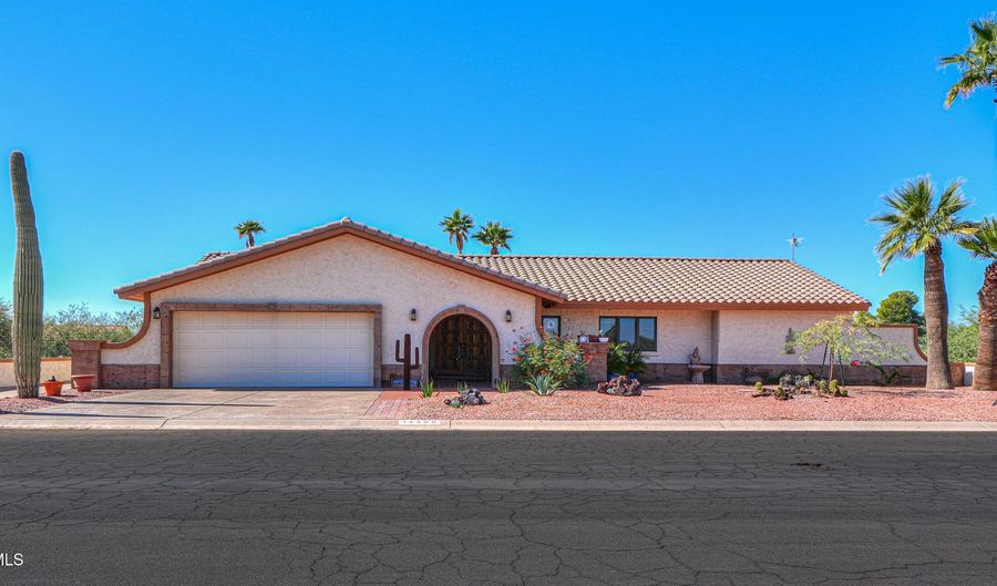 14450 S COUNTRY CLUB Way, Arizona City, AZ 85123 - 4 Beds, 2 Bath