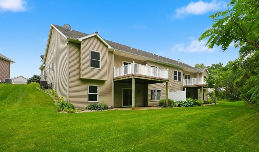 517 Williamson Cir, Angola, IN 46703 - 3 Beds, 3 Bath