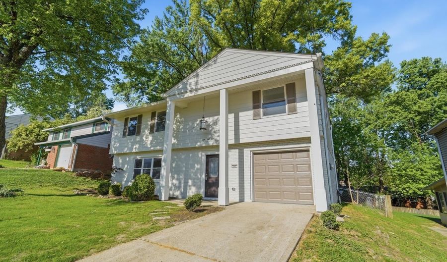 949 Yarger Dr, Anderson Twp., OH 45230 - 4 Beds, 3 Bath
